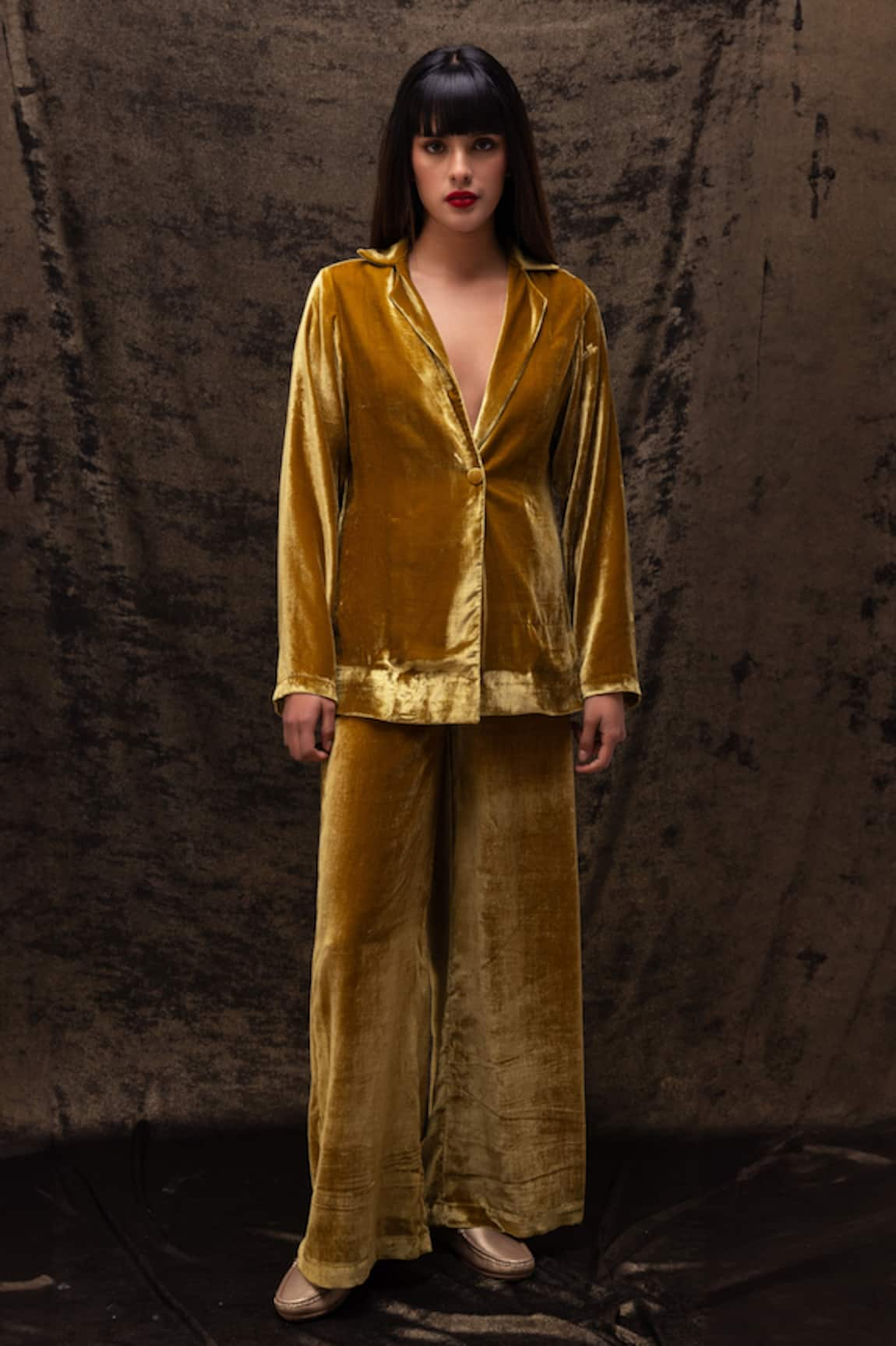 REENA SHARMA Silk Velvet Full Sleeve Jacket With Pant