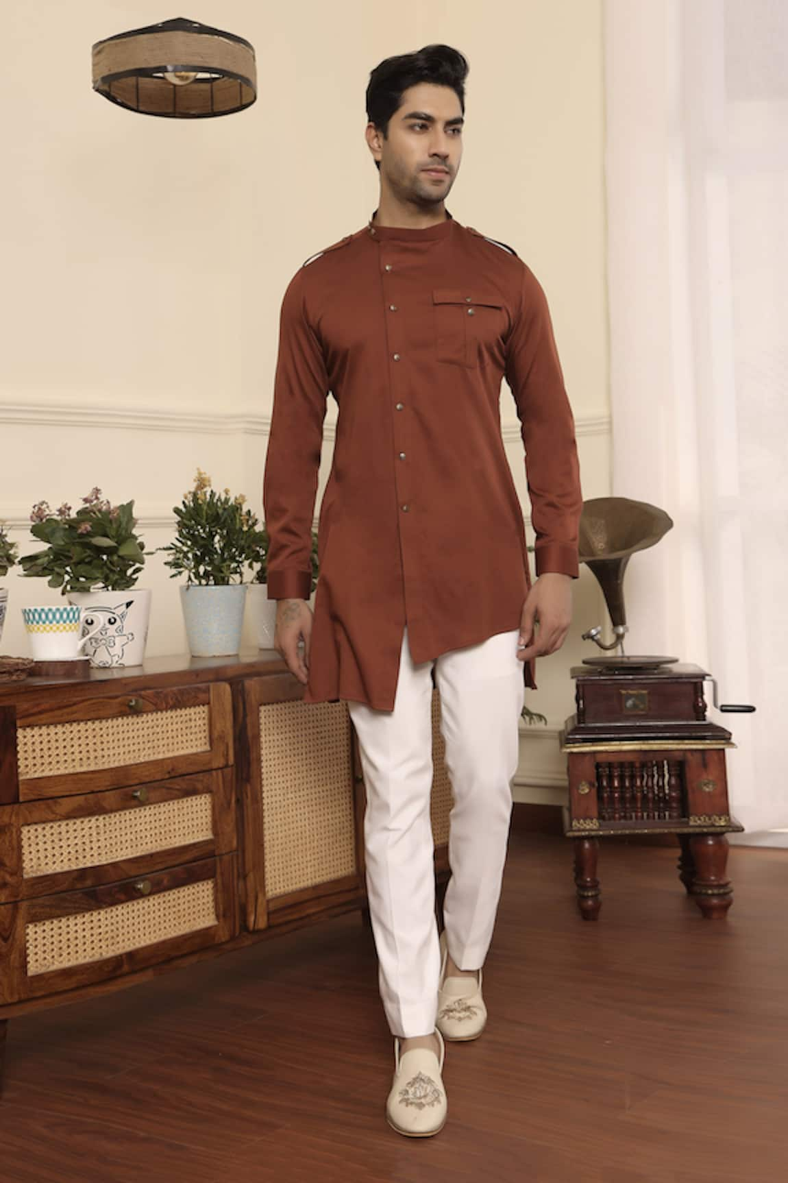 KUSTOMEYES Cotton Asymmetric Kurta Set