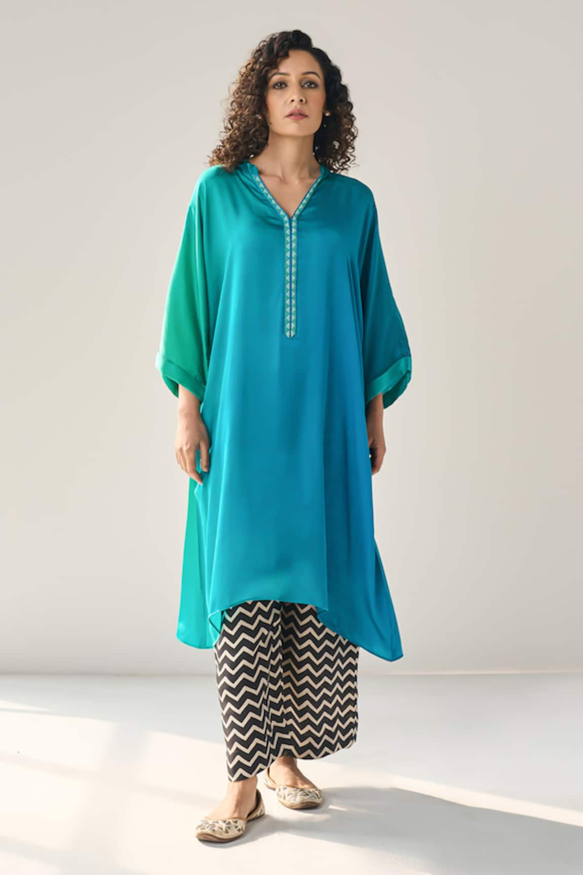 Label Mansi Nagdev Matilda Ombre Asymmetric Kurta With Pant