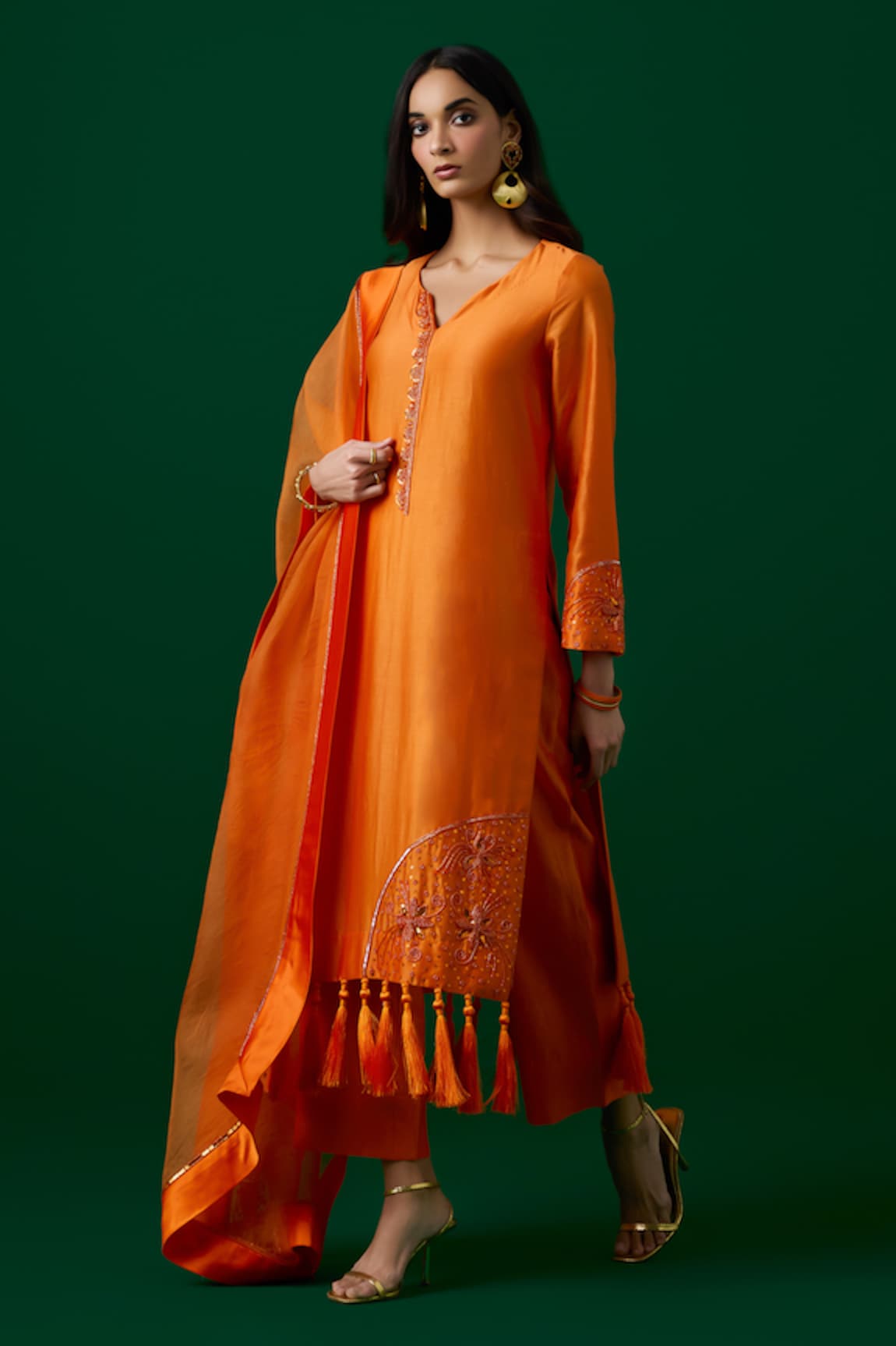 Meesa Crystal Embroidered Kurta Set