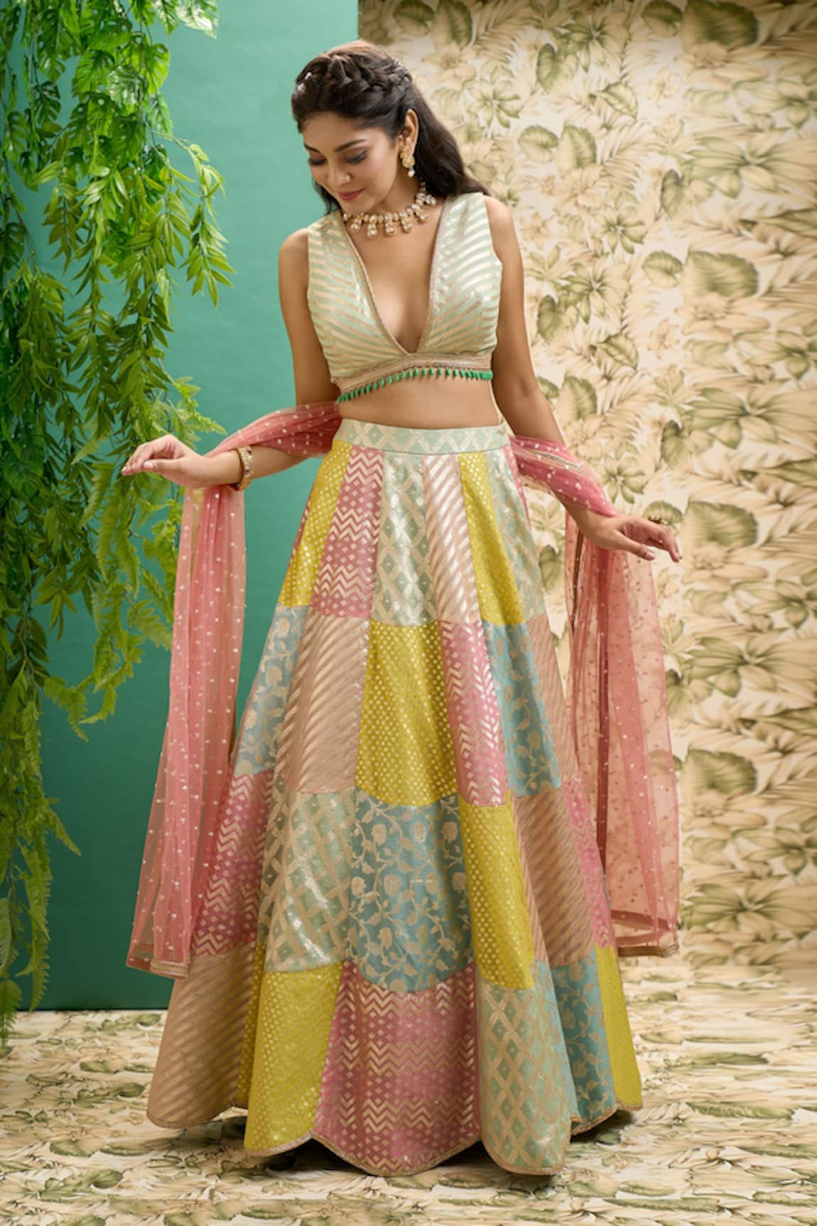 Ethnic Same as in image Katrina Kaif wedding saree, With blouse piece,  Size: Free Size