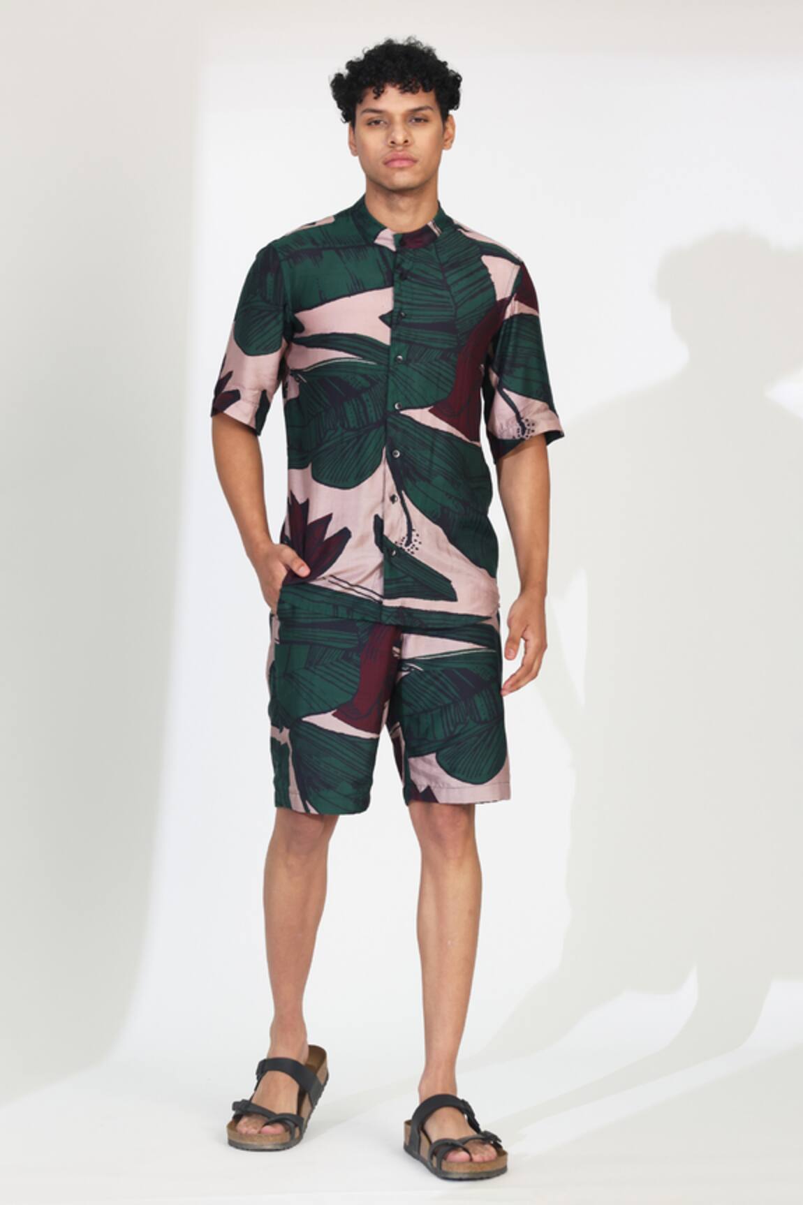 Koai Leaf Pattern Button Down Shirt 