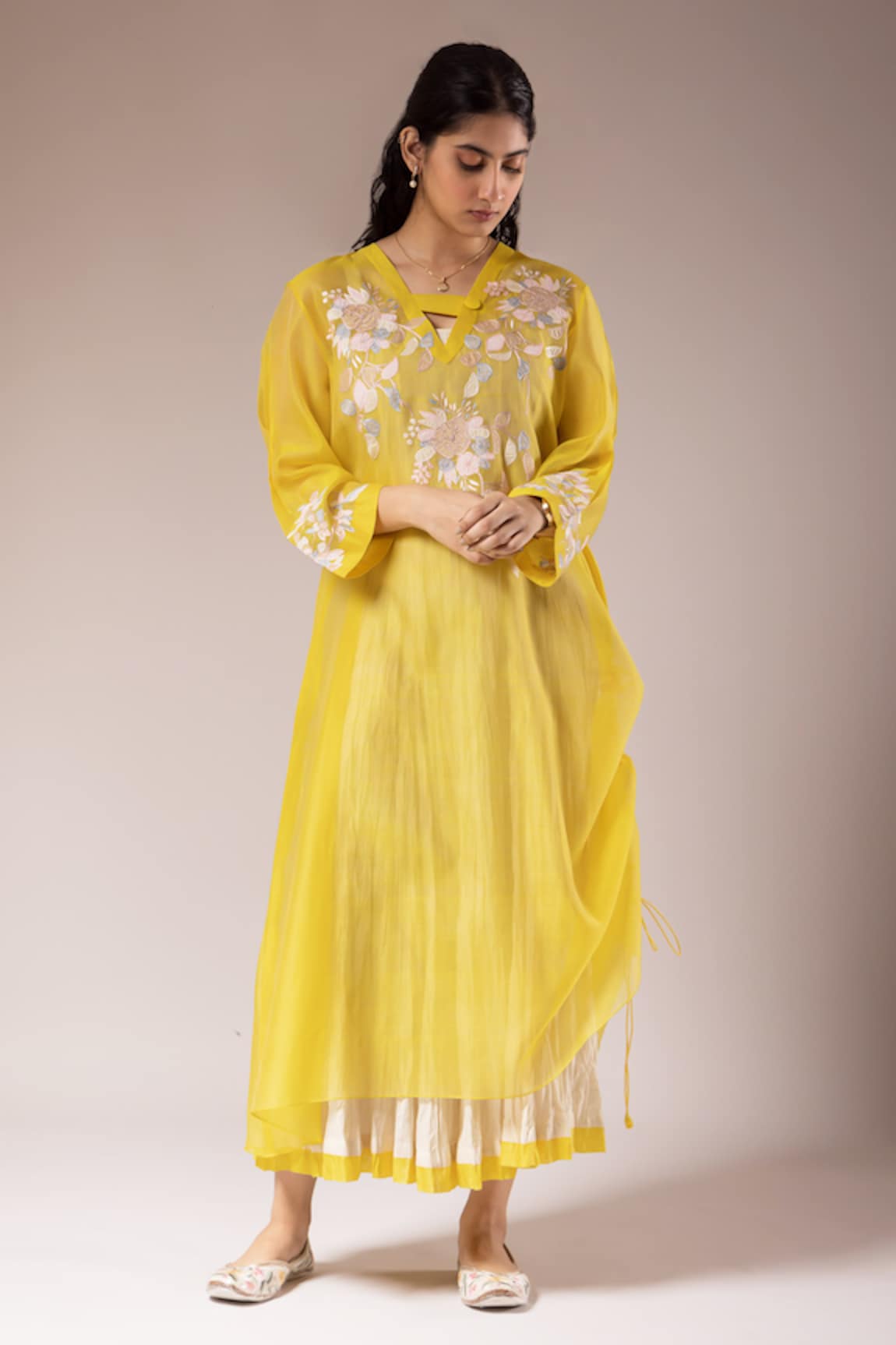 PRAMA BY PRATIMA PANDEY Fleur Patch Work Kurta With Inner Dress