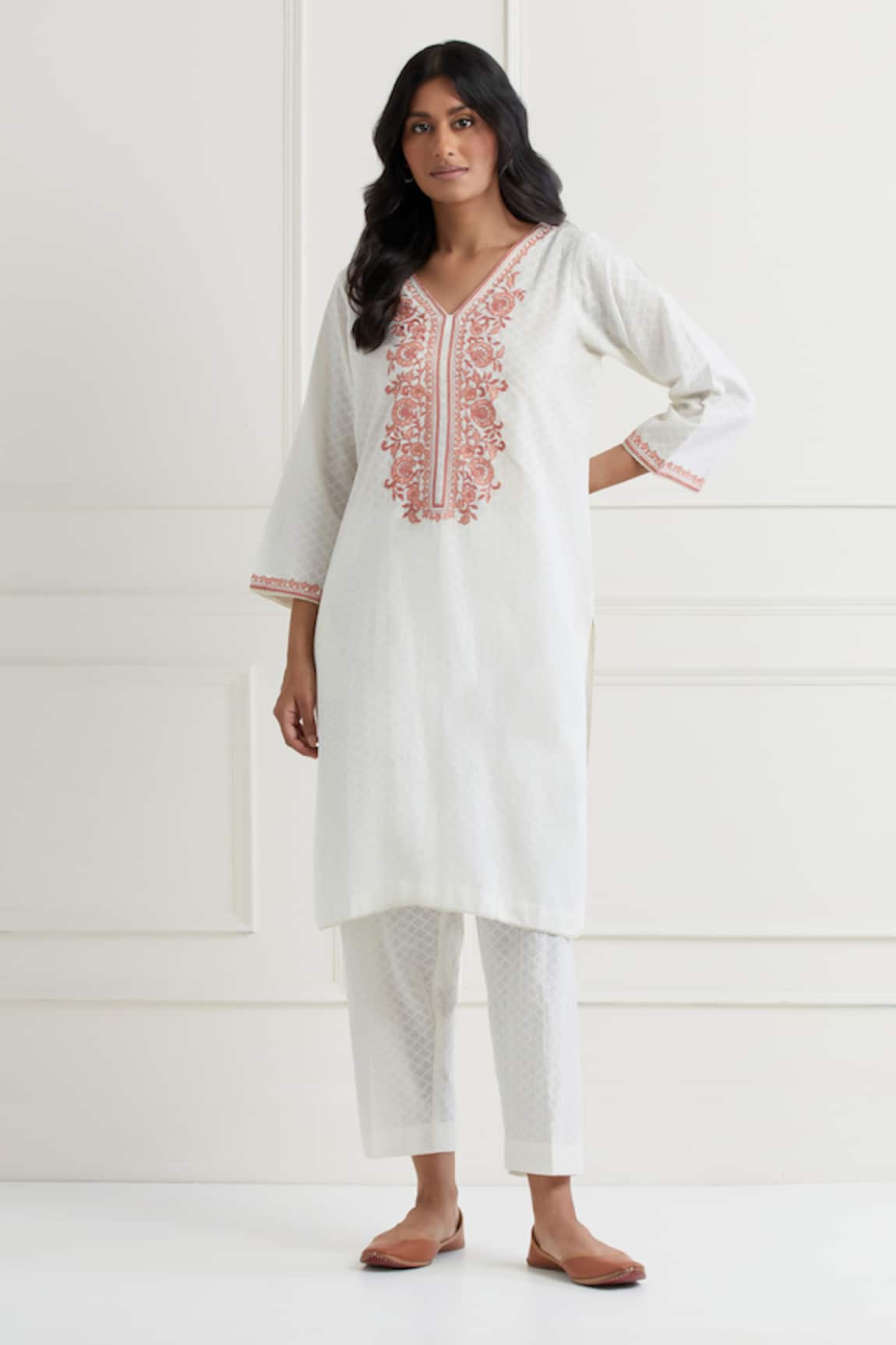 Nemaani Tonal Thread Embroidered Kurta & Pant Set