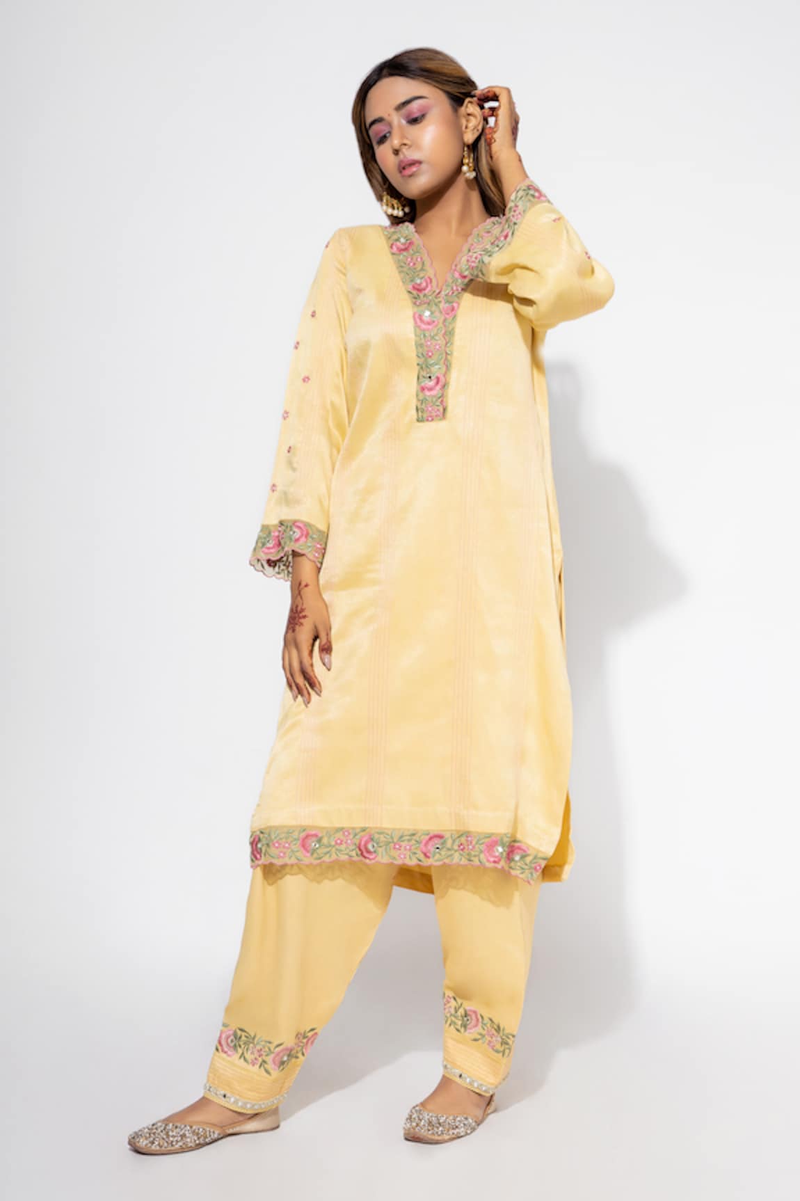 Nemaani Wild Bloom Embroidered Kurta Set