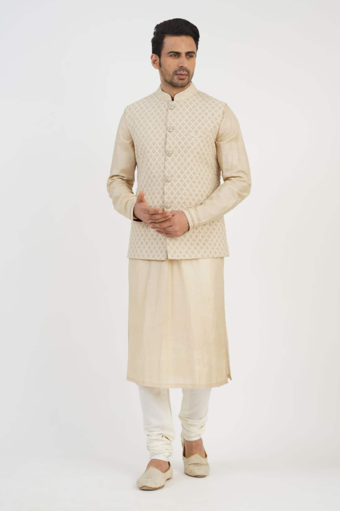 Sankalan - Men Resham Hand Embroidered Bundi Jacket Set