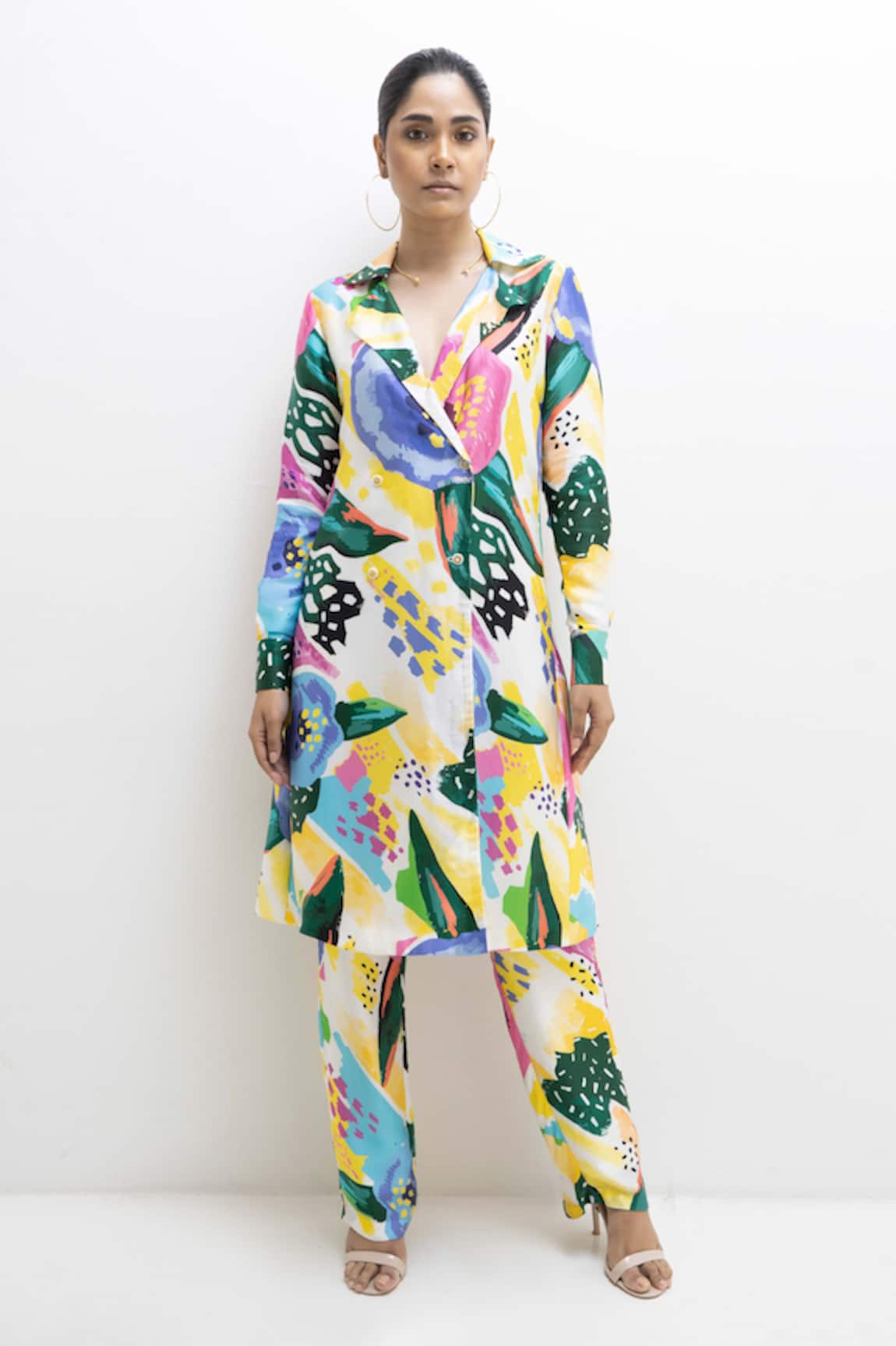 Rimi Nayak Floral Abstract Print Coat Kurta With Pant