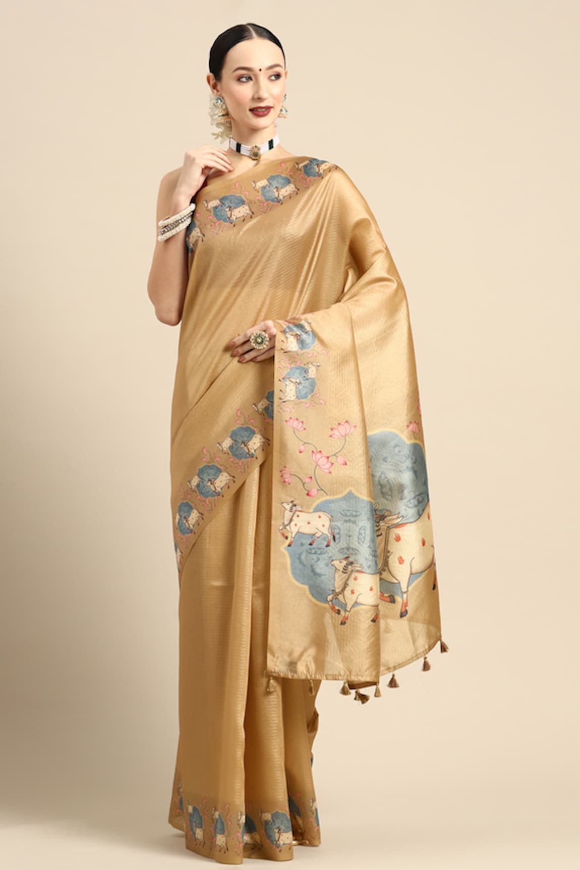 SAYISHA Animal & Lotus Motif Saree With Running Blouse