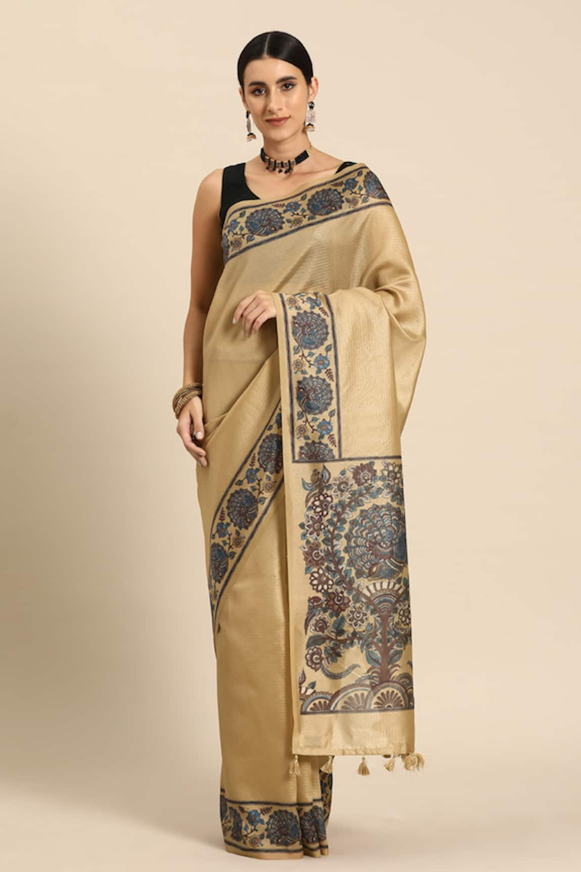 SAYISHA Floral Motif Pattern Saree With Running Blouse