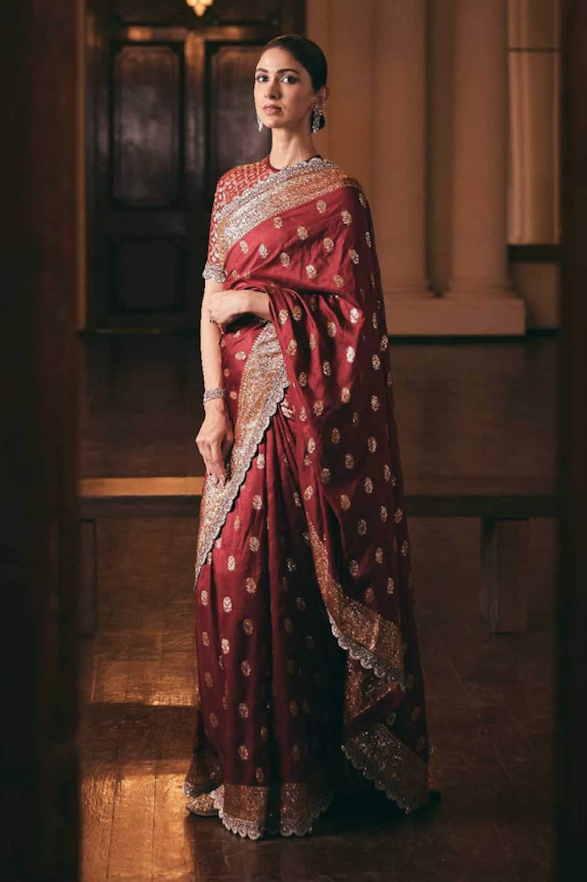 JAYANTI REDDY Banaras Silk Floral Pattern Saree With Embroidered Blouse