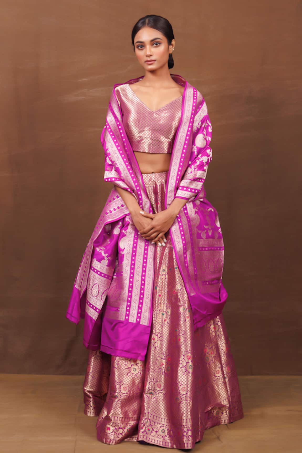 VISHWA BY PINKI SINHA Floral Checkered Pattern Handwoven Lehenga Set 