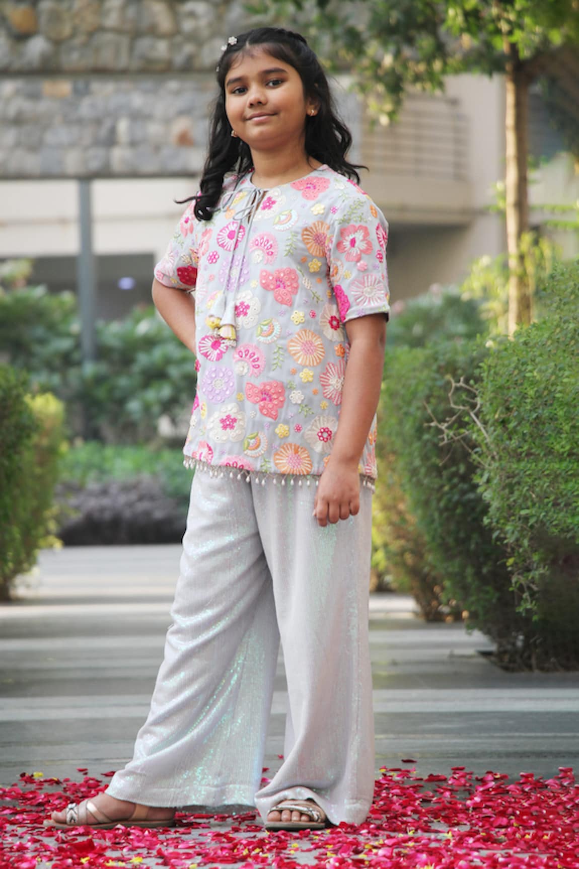 Taber Tikri Floral Embroidered Kurta & Pant Set