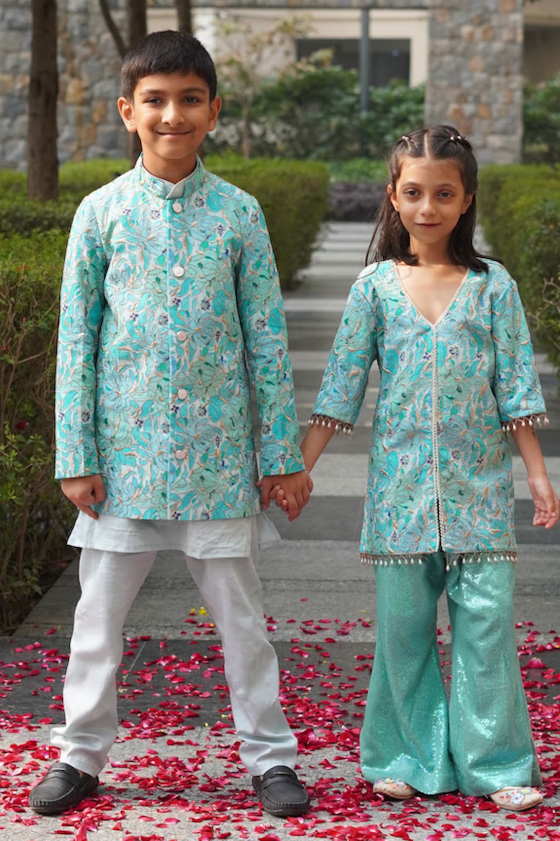 Taber Tikri Bloom Print Kurta & Pant Set