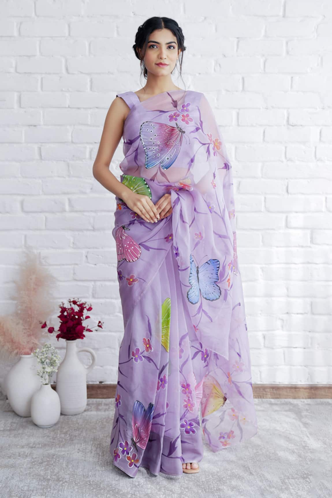 Mangalmay by Aastha Aqidat Hand Painted Saree With Unstitched Blouse Piece