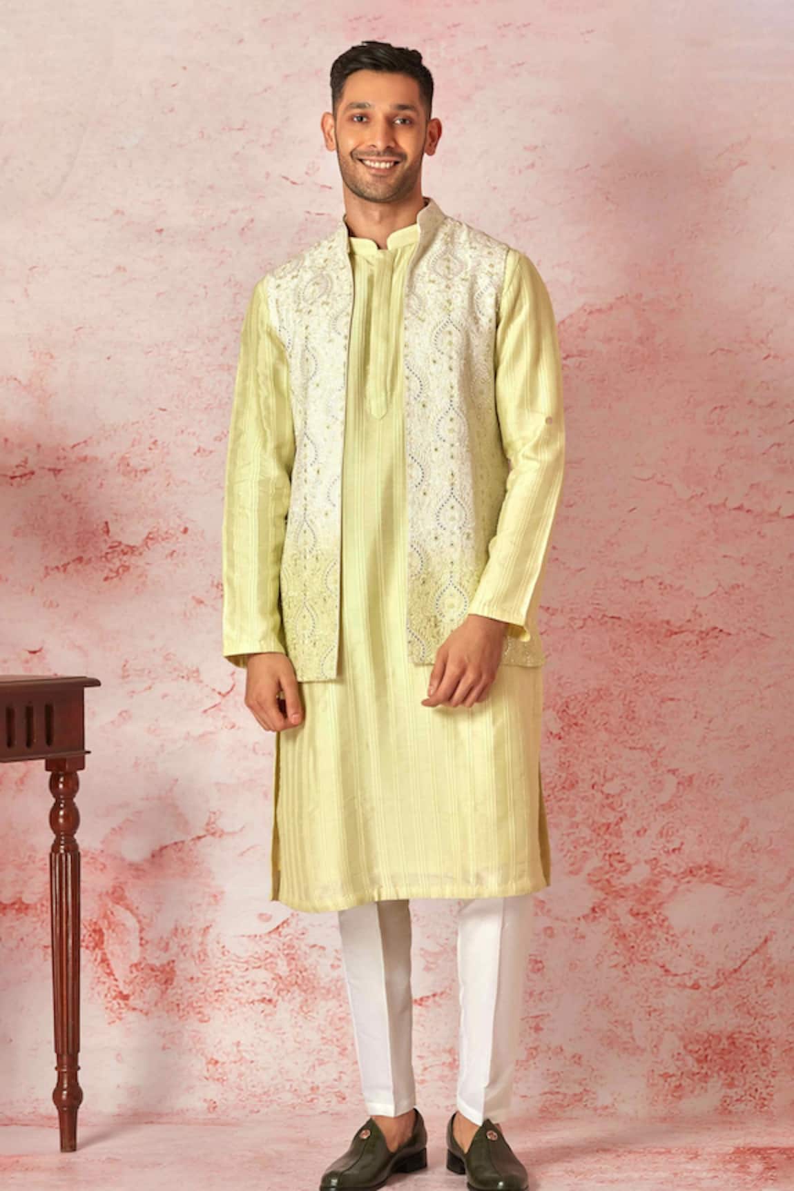 Asuka Ombre Resham Embroidered Bundi Set 