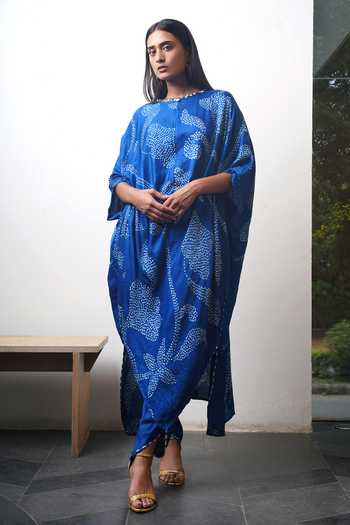 Dyelogue Ikebana Bandhani Floral Kurta With Dhoti Pant 