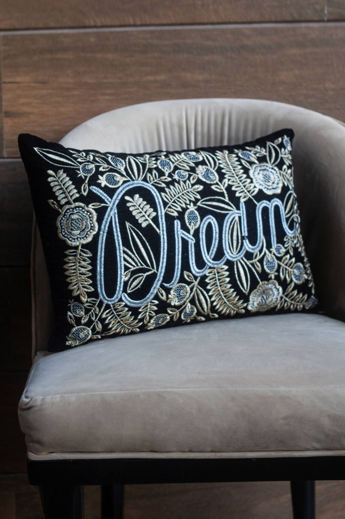 SITTARA WORKZ Makhmal Dream Velvet Embroidered Cushion