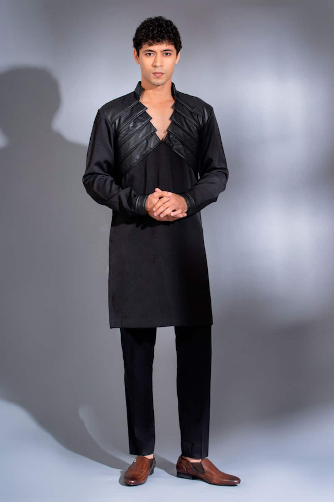 MENERO Leather Pintexed V Neck Kurta With Pant