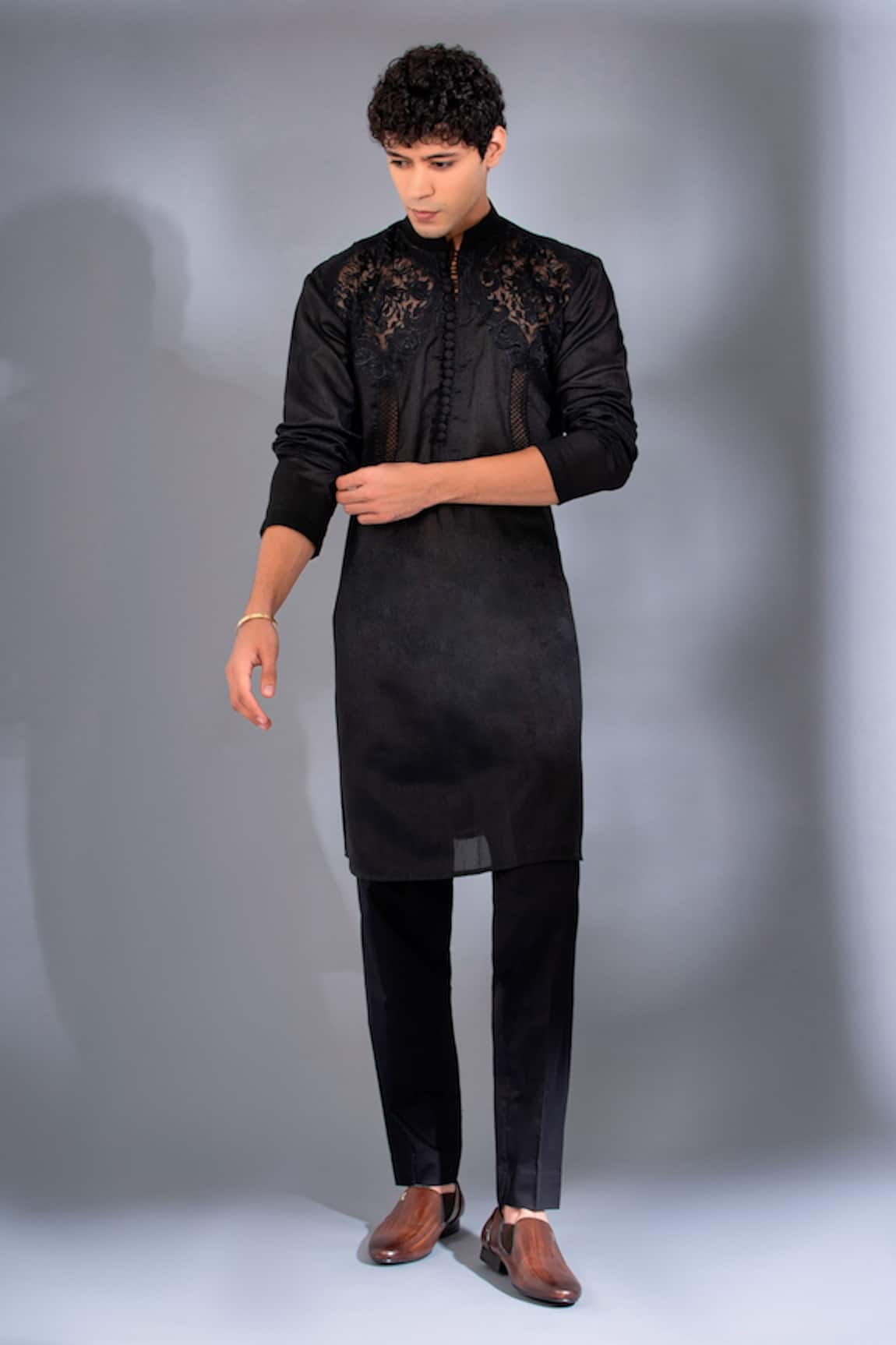 MENERO Musk Rose Embroidered Kurta With Pant