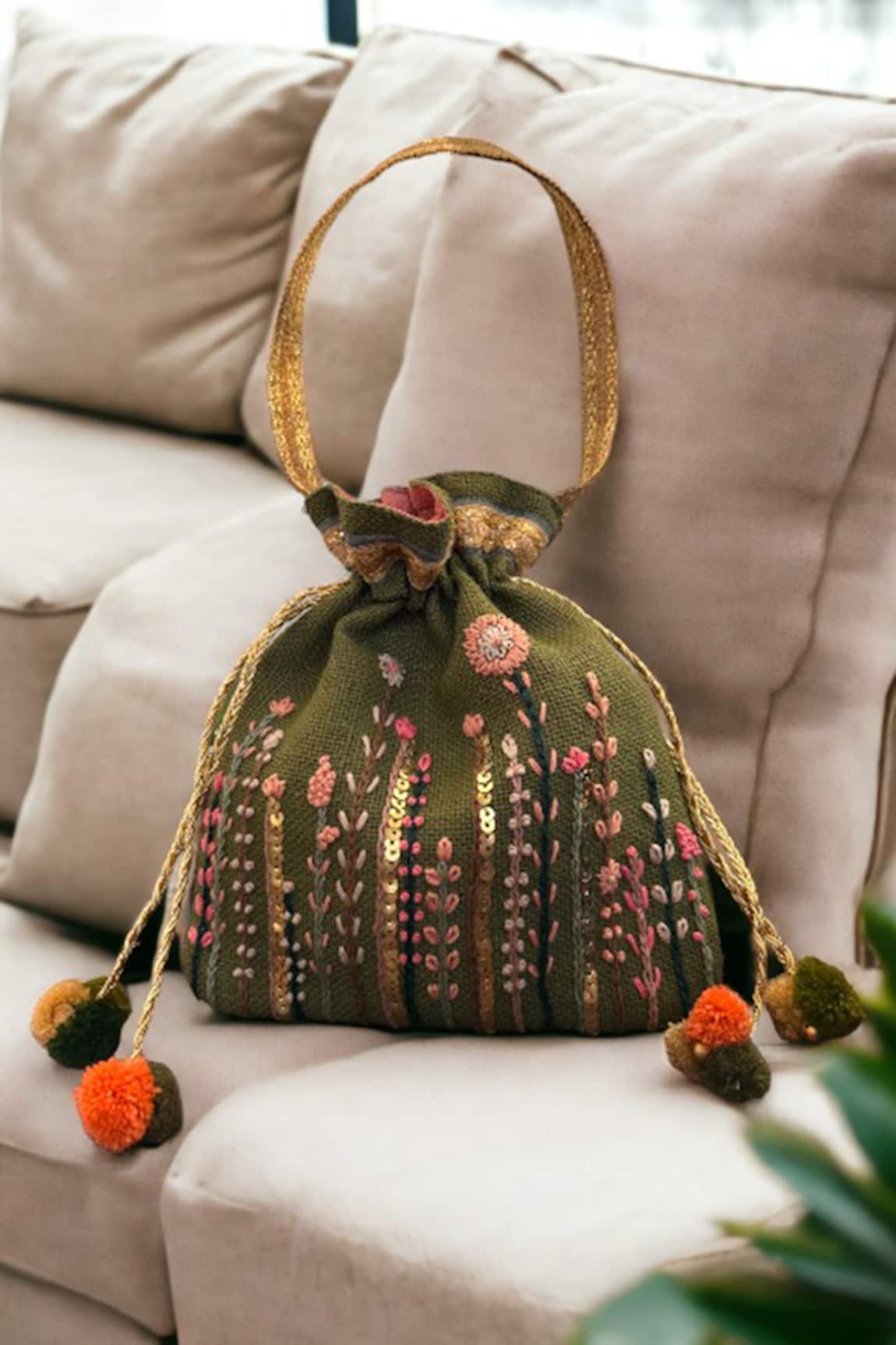 DHAAGA LIFE Thread Embroidered Country Potli Bag