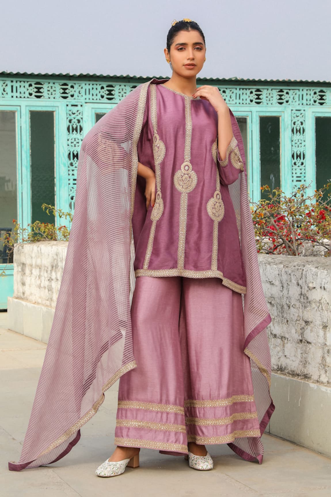 RoohbyRidhimaa Zainaa Zari Embroidered Kurta Flared Pant Set