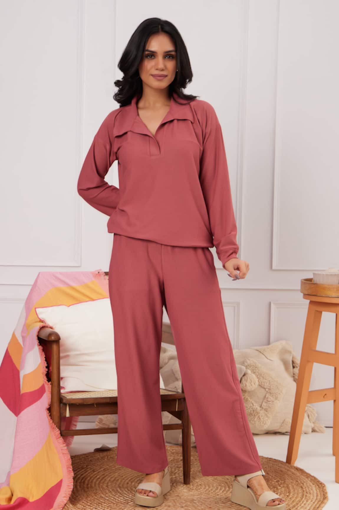 Dawn And Dusk Sangria Plain Top With Sweatpant