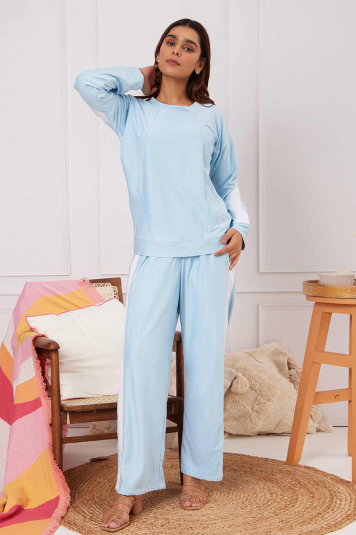 Dawn And Dusk Snowflake Solid Top With Sweatpant