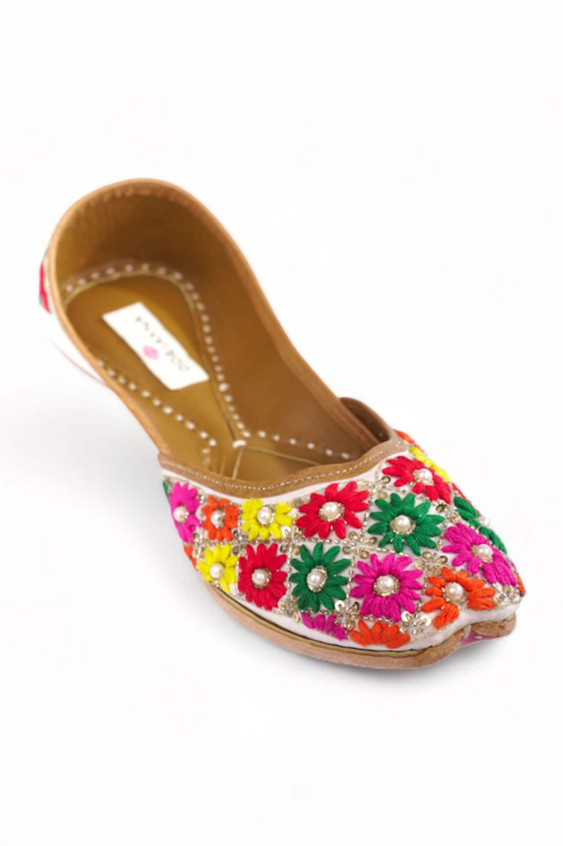 Doriaana Phulkari Floral Thread Embroidered Juttis