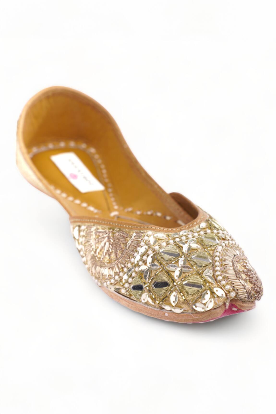 Doriaana Sheesh Mahal Hand Embroidered Juttis