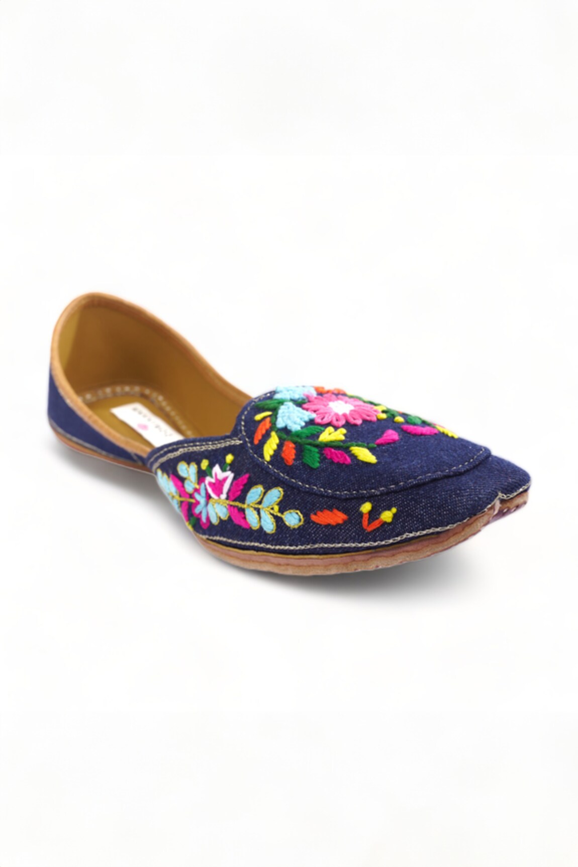 Doriaana Elina Floral Embroidered Juttis