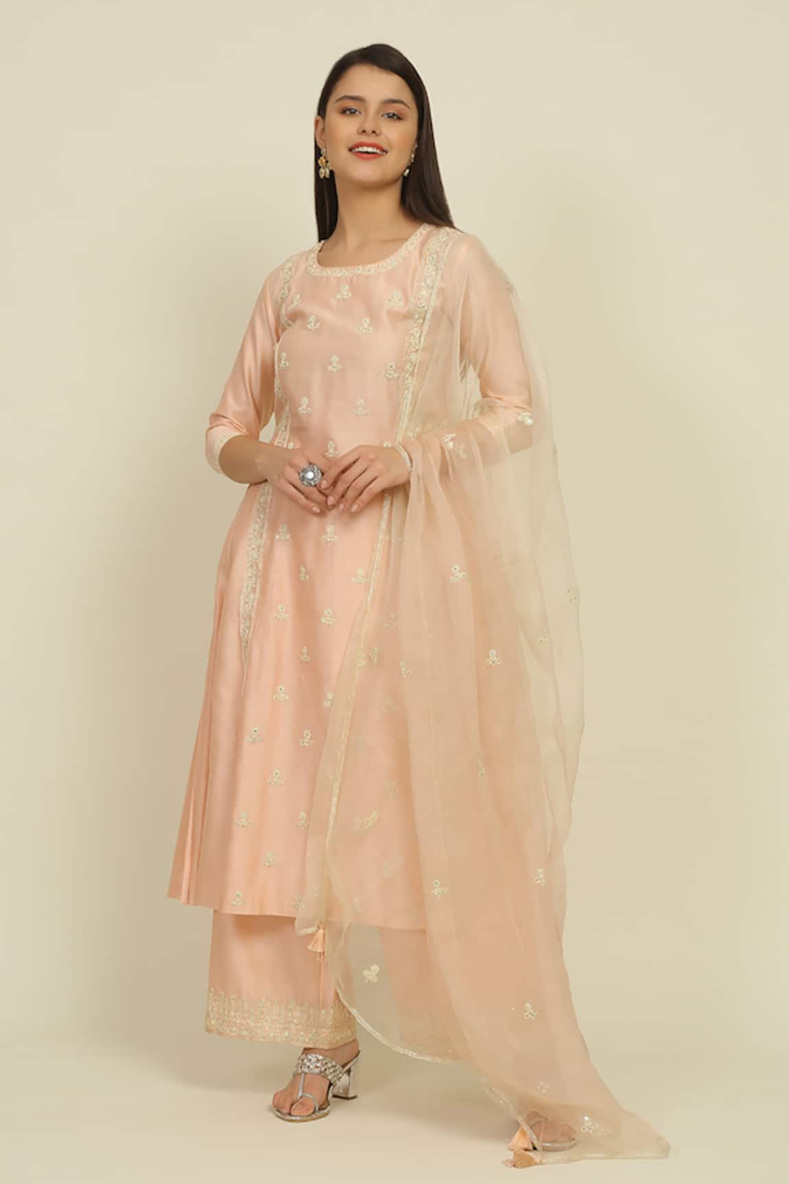 Priyanka Jain Chanderi Floral Pattern Kurta Set