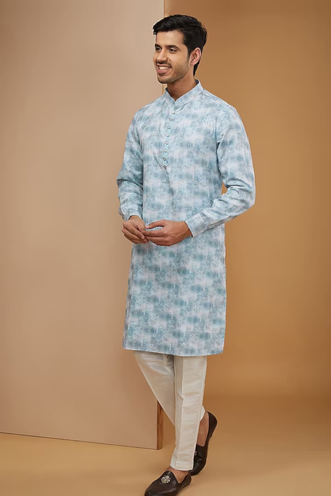 RNG Safawala Ikat Print & Embroidered Kurta Set