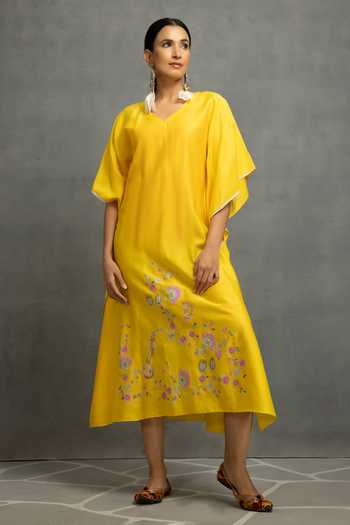 Kahani Lush Chanderi Placement Applique Work Kaftan 
