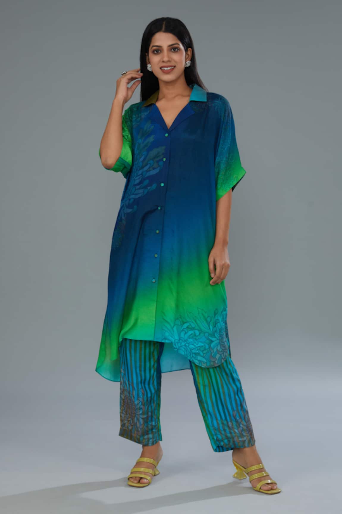 Kahani Lush Bloom Placement Print Shirt Kurta & Pant Set