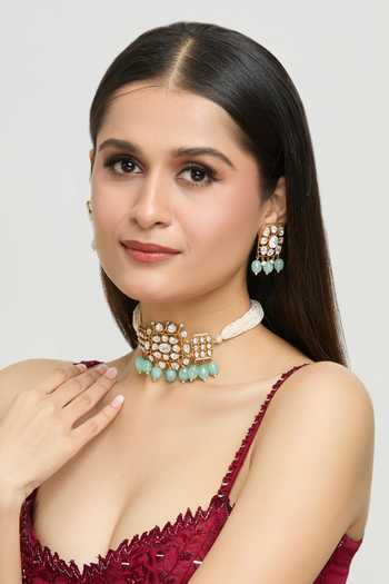 Moh-Maya By Disha Khatri Glistening Moissanite Petals Choker Jewellery Set