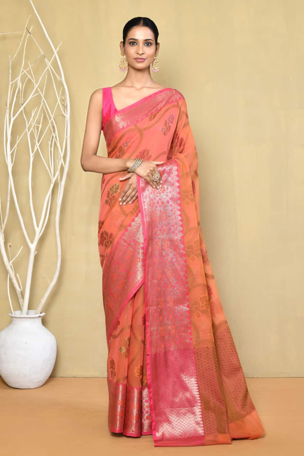 Nazaakat by Samara Singh Cotton Silk Floral Pattern Saree With Running Blouse