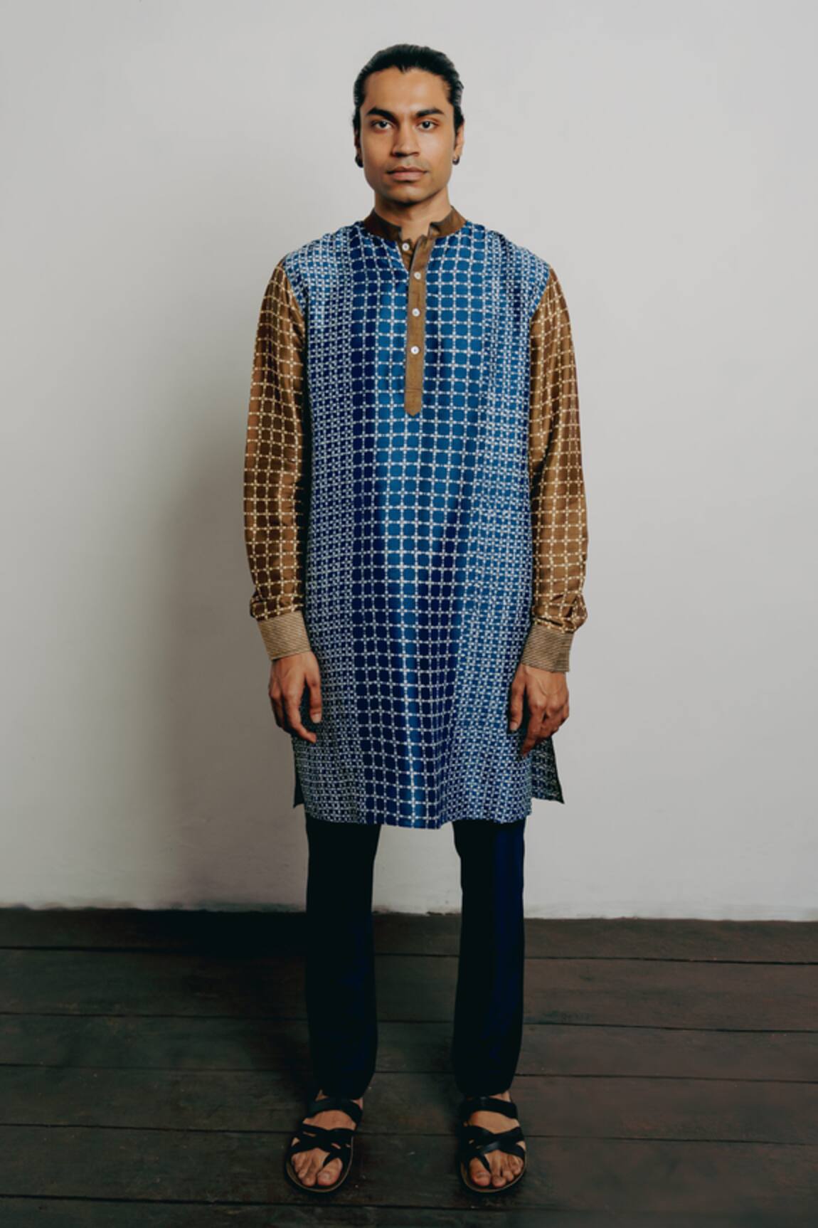 Krishna Mehta Printed Straight Short Kurta & Pant Set 