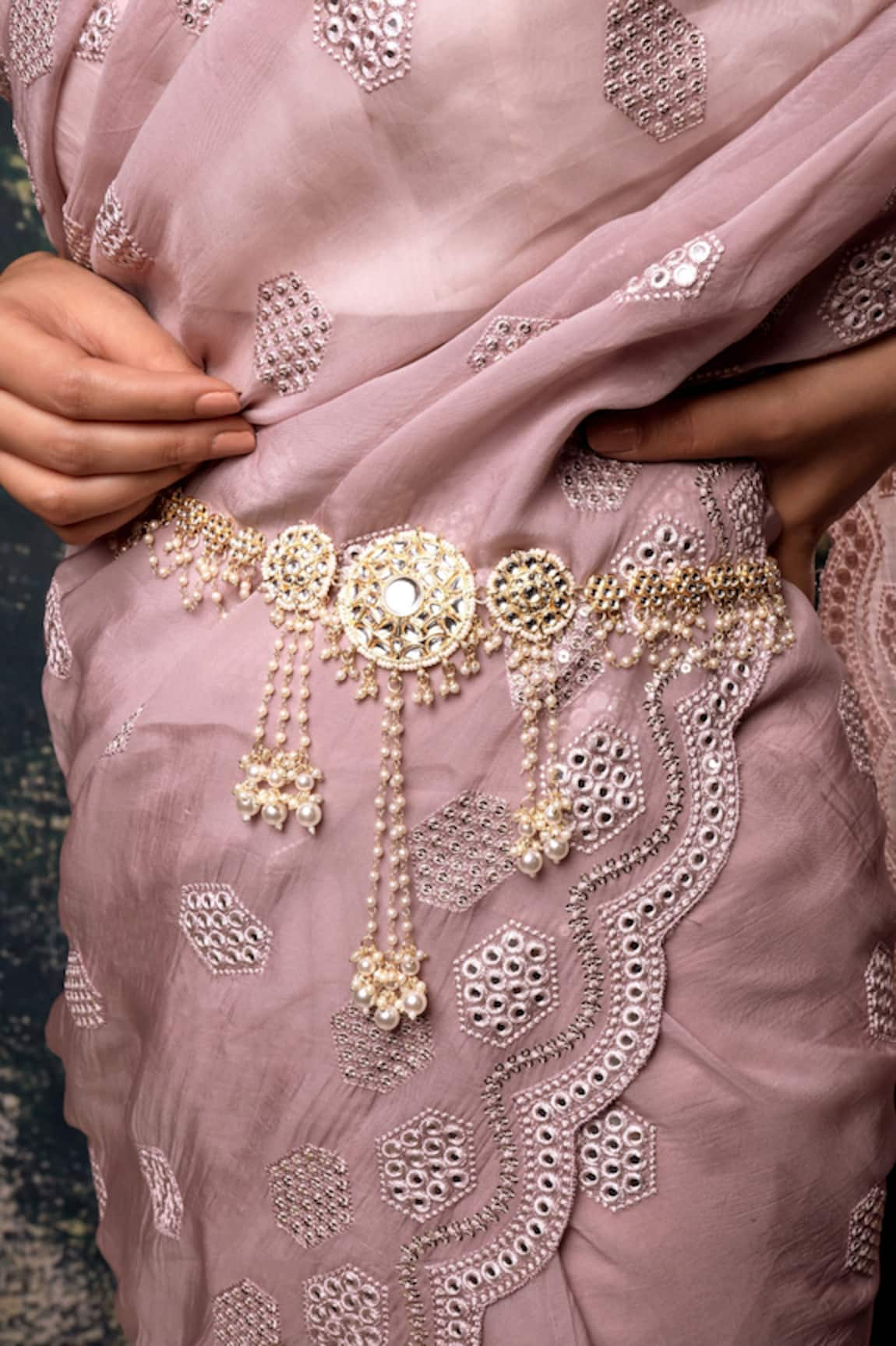 Anana Rukmani Kundan Embellished Kamarbandh