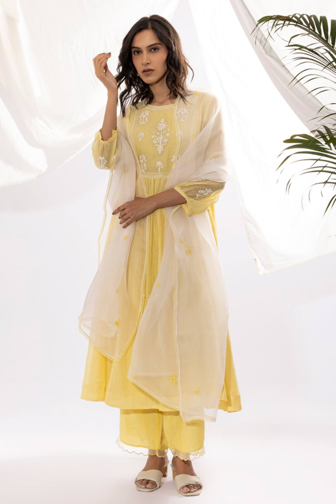 Pants And Pajamas Printed & Hand Embroidered Kurta Set