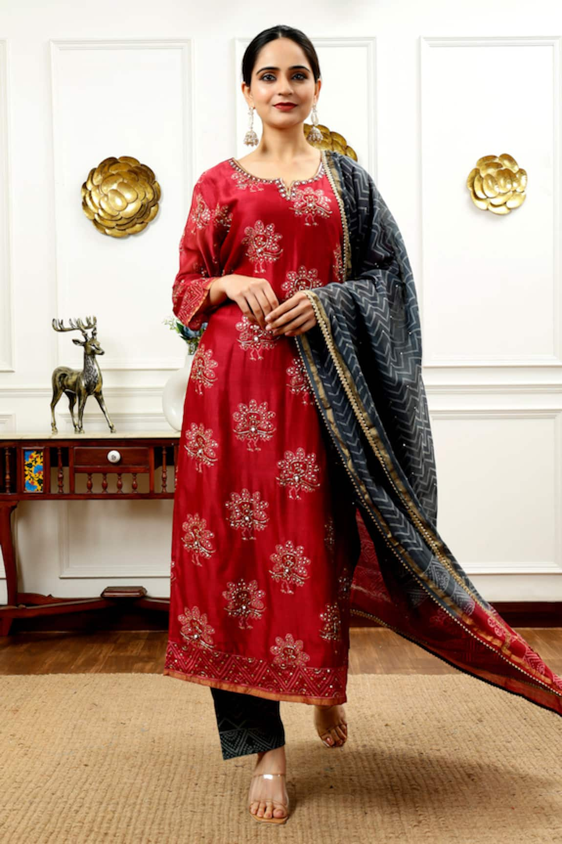 Sheeshakari Peacock Motif Embroidered Kurta Pant Set