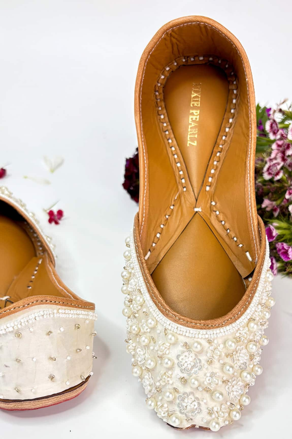 Pixie Pearlz Bella Floral Embellished Juttis