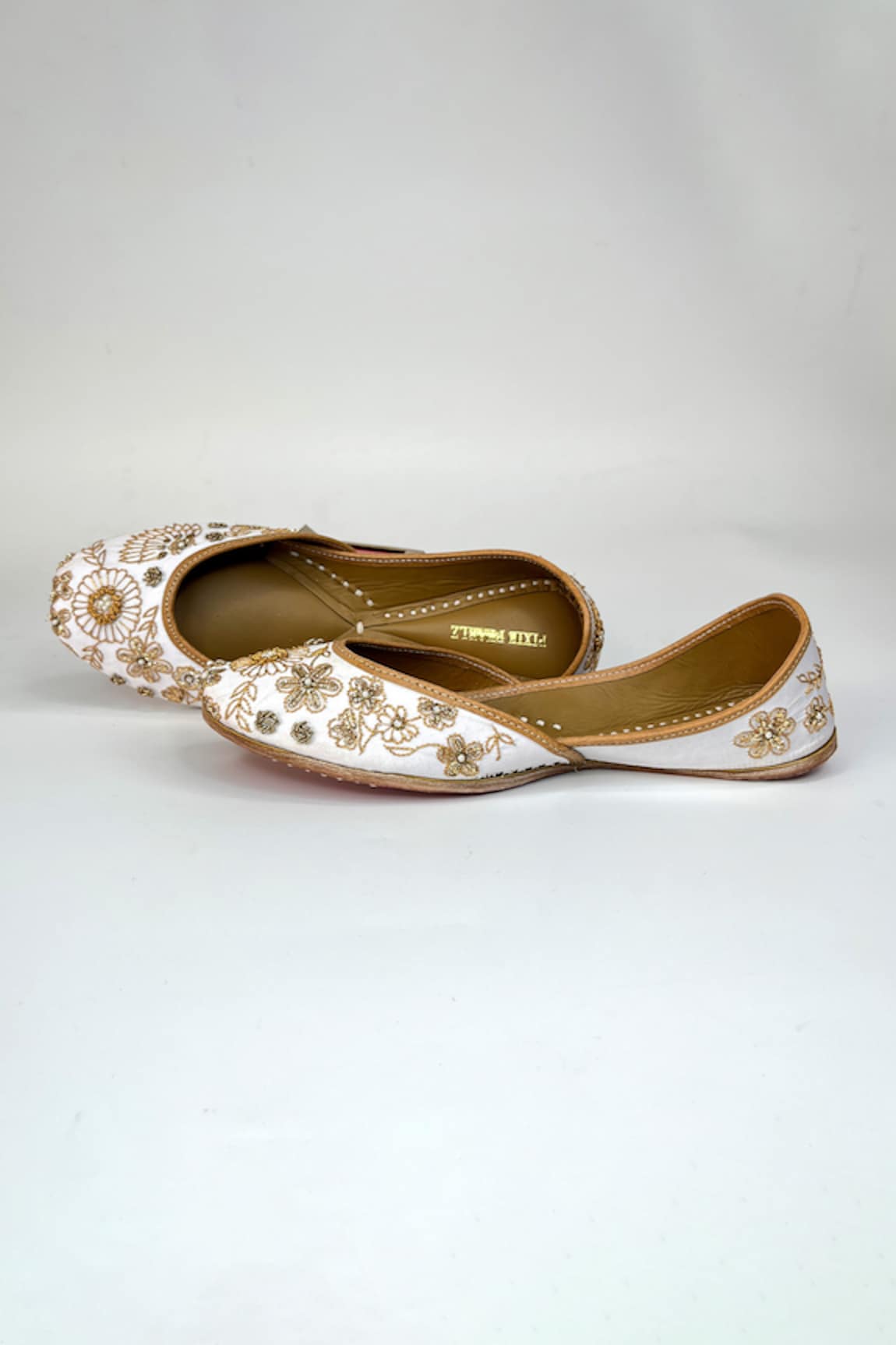 Pixie Pearlz Noor Floral Embroidered Juttis