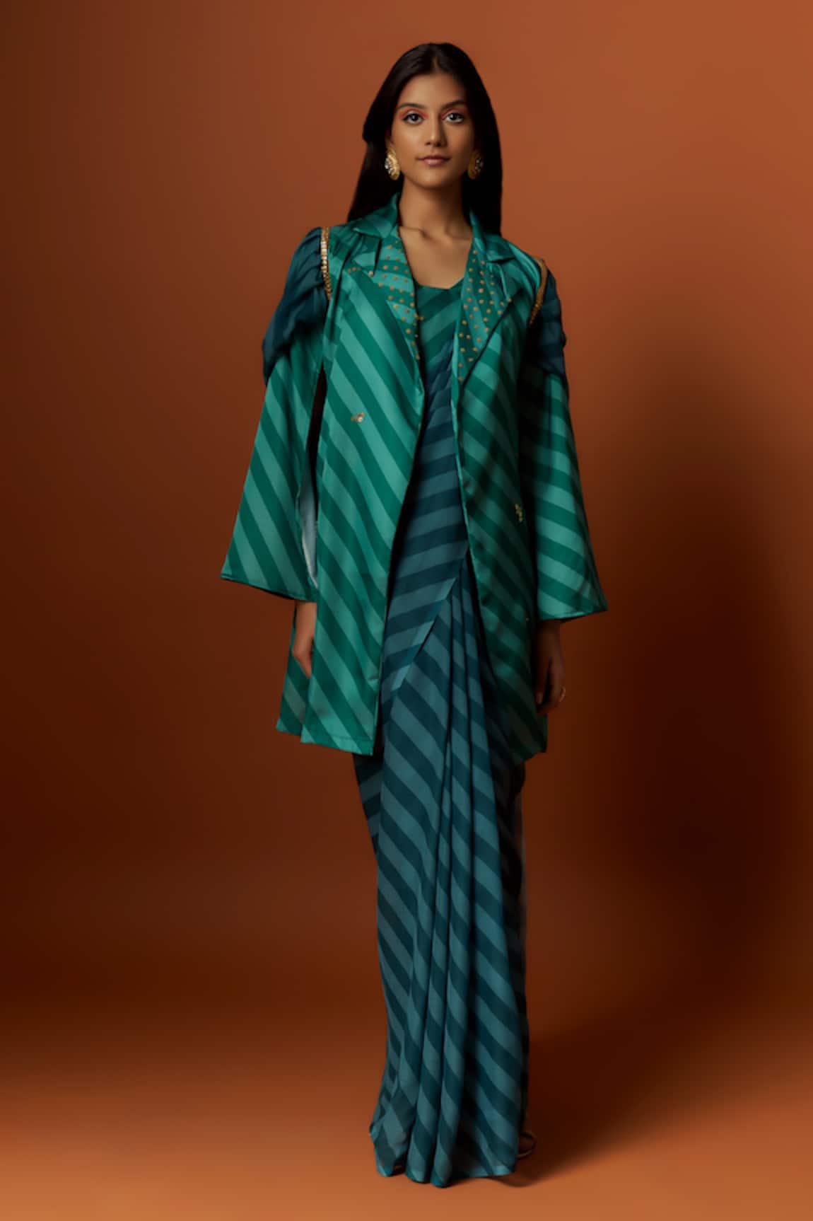 Meghna shah Stripe Print Saree With Draped Jacket