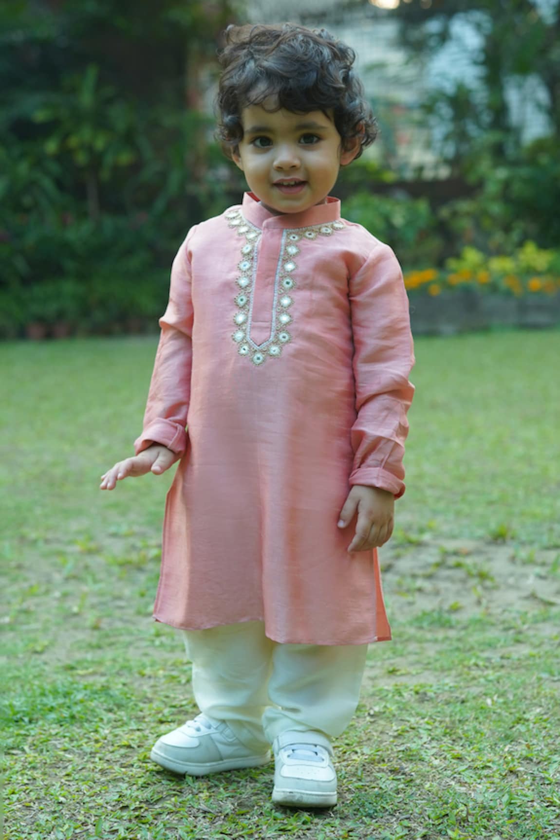 Mi Dulce An'ya Hand Embroidered Mirrorwork Kurta & Pant Set