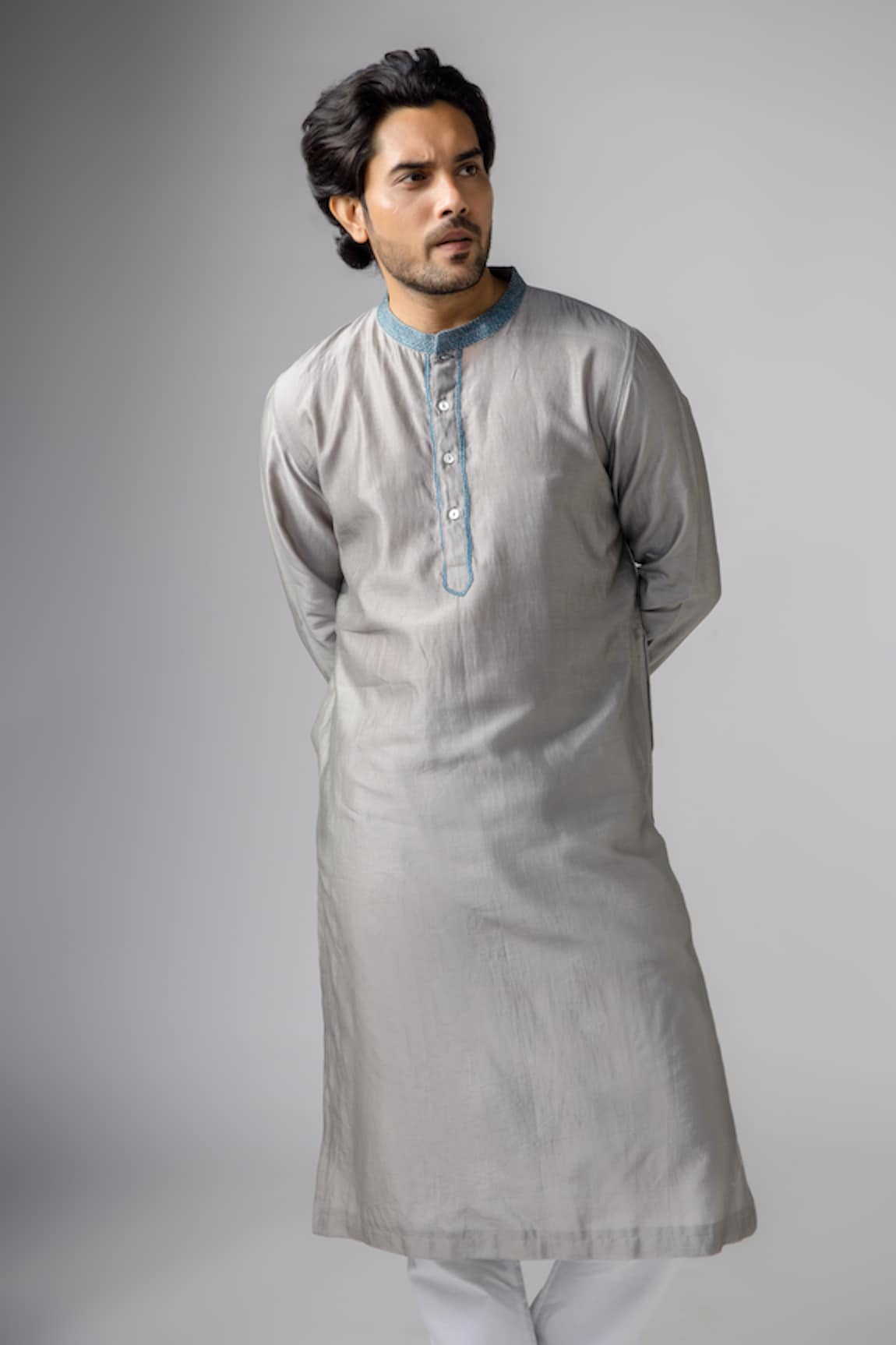 Bihart Placed Threadwork Kurta