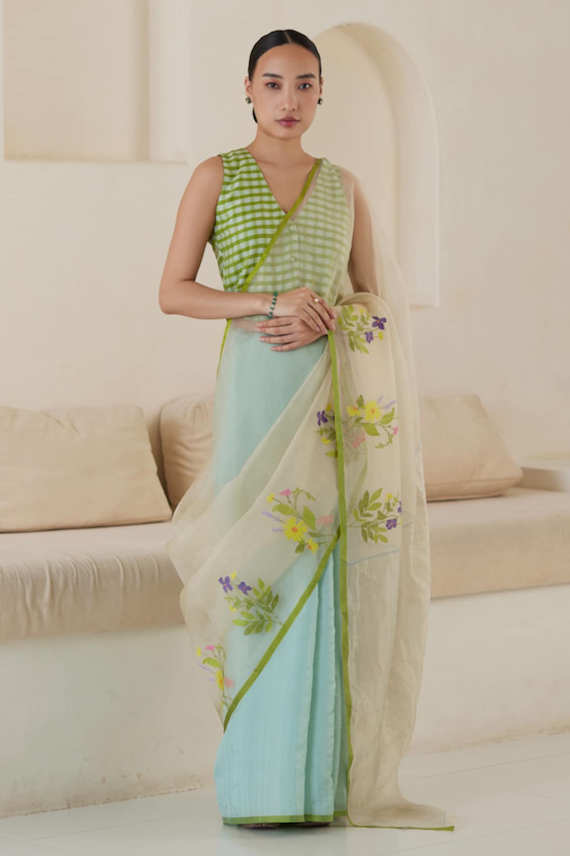 Surmaye Adore Floral Jamdani Saree