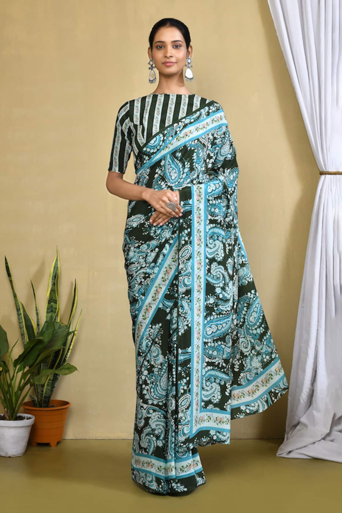 Samyukta Singhania Paisley Passion Printed Saree With Blouse
