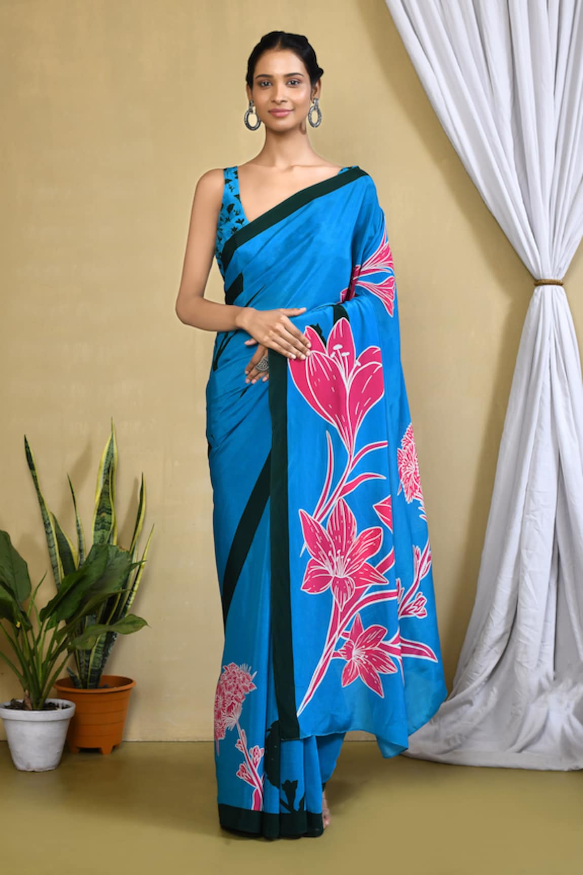 Samyukta Singhania Florets Printed Saree With Blouse