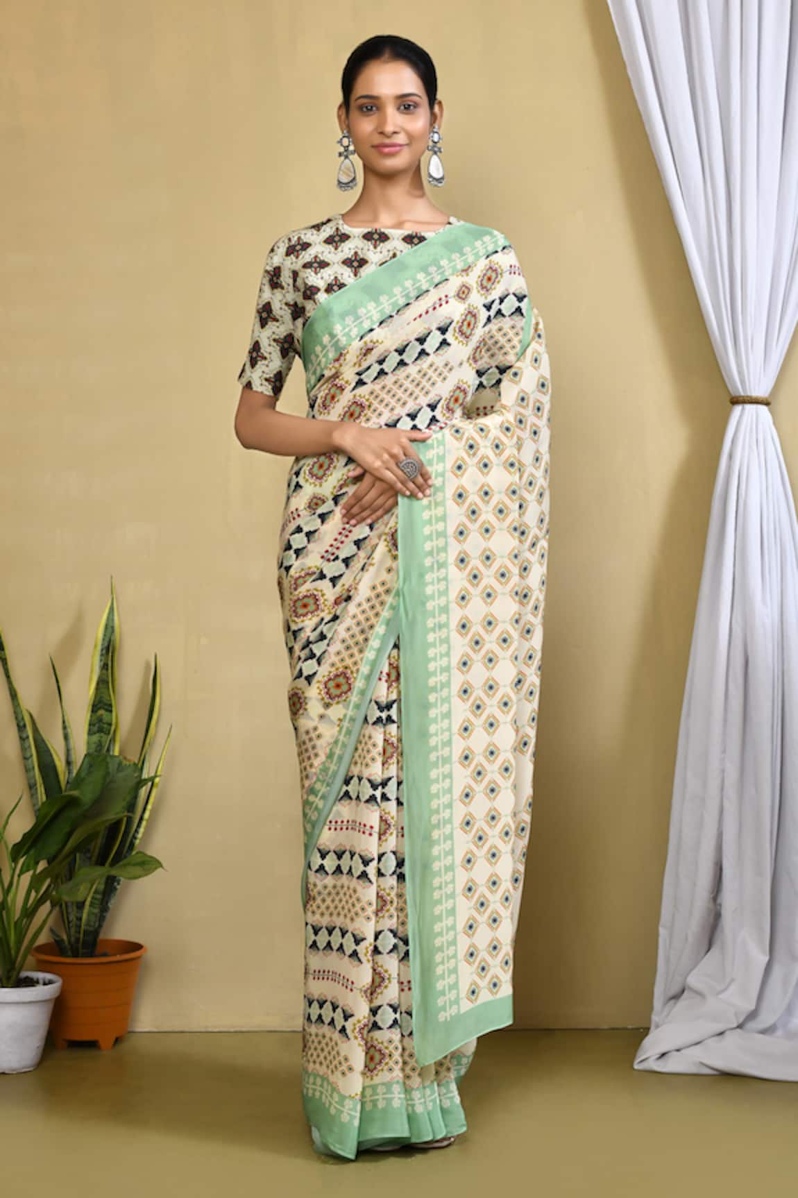 Samyukta Singhania Tile Elegance Printed Saree With Blouse