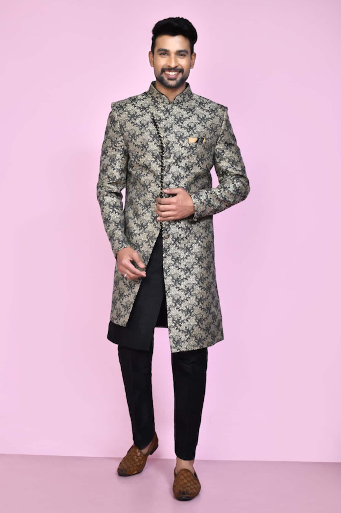 Arihant Rai Sinha Vintage Baroque Layered Sherwani With Aligadhi Pant 